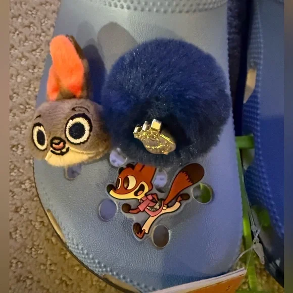 NWT Disney Pixar Zootopia 2 Big‎ Kid Crocs - Picture 3 of 10